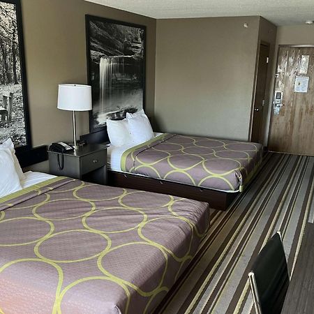 Super 8 By Wyndham Yorkville Buitenkant foto