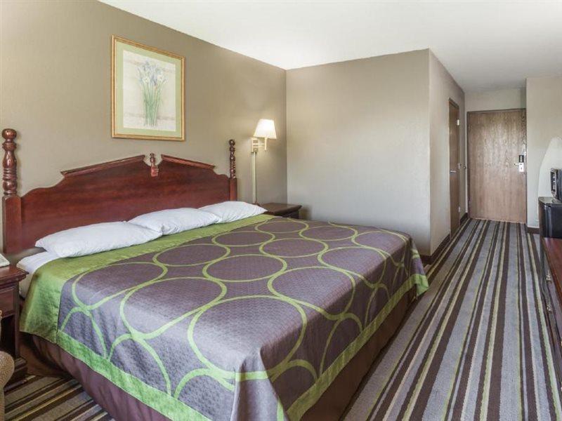 Super 8 By Wyndham Yorkville Buitenkant foto