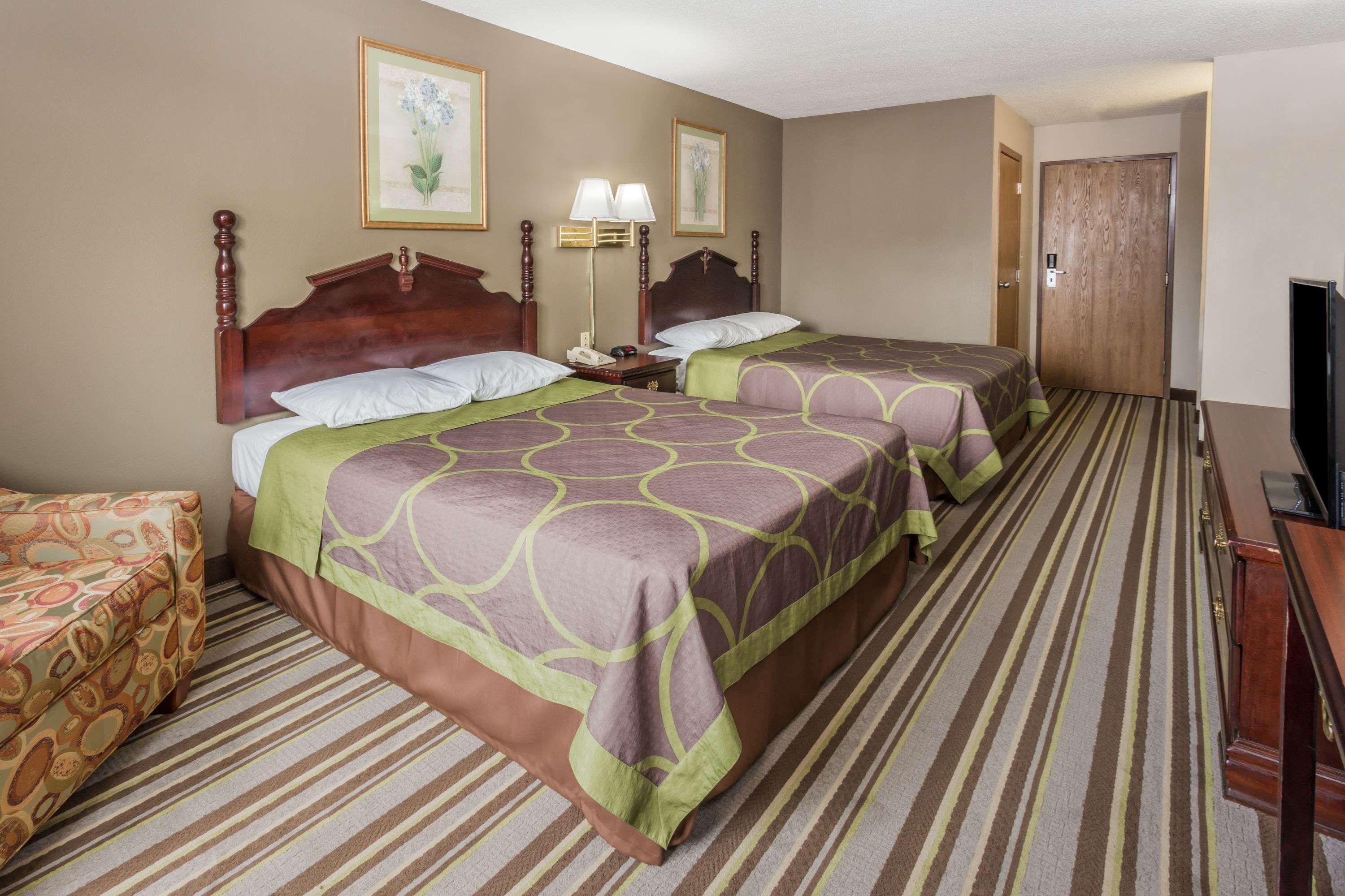Super 8 By Wyndham Yorkville Buitenkant foto